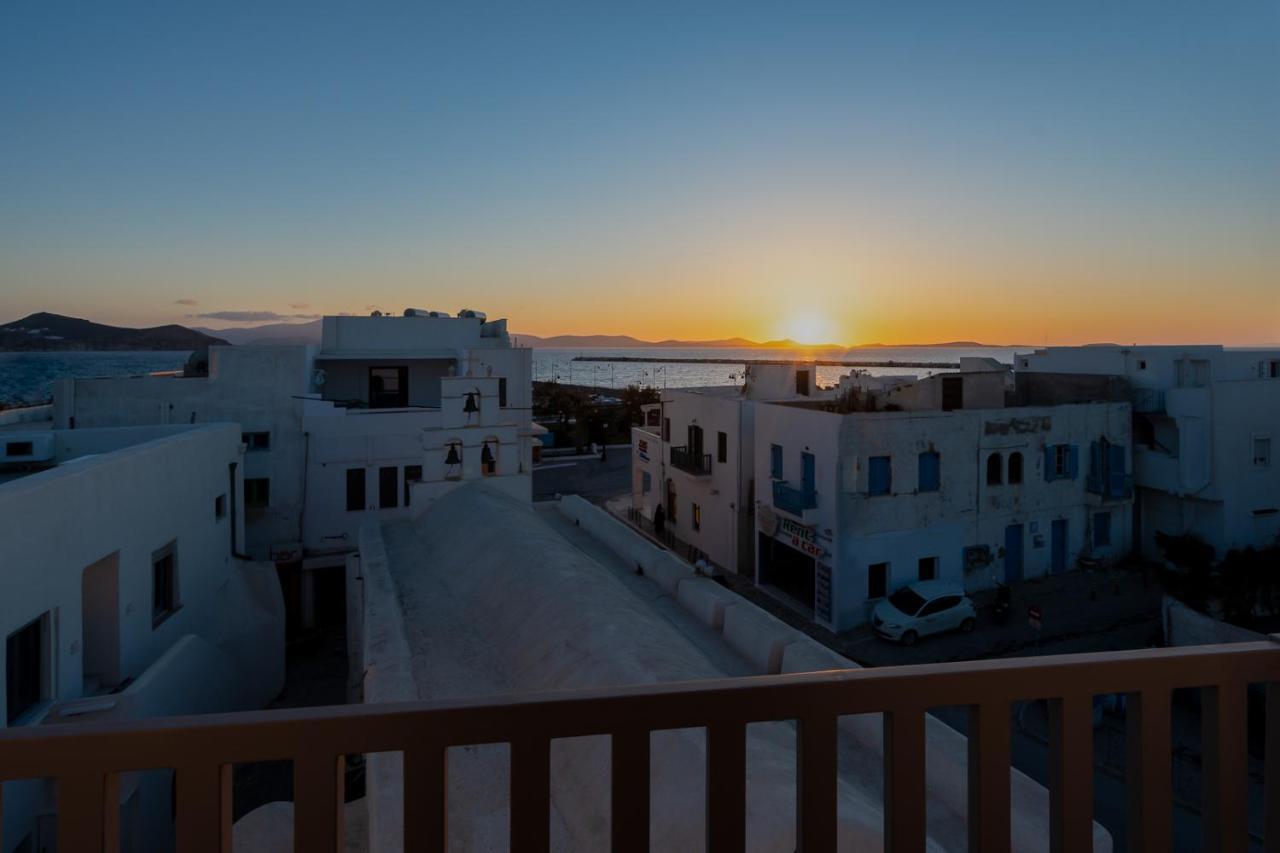 El_Puerto Luxury Port Suites Naxos City Exterior photo