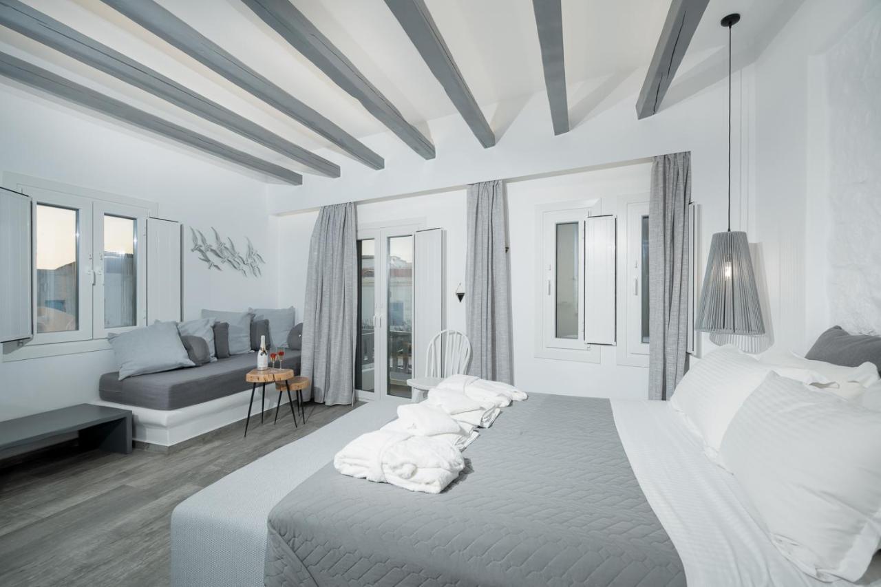 El_Puerto Luxury Port Suites Naxos City Exterior photo